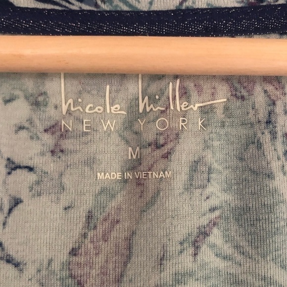 Nicole Miller New York abstract print v-neck knit cotton top size M - Picture 5 of 8
